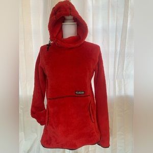 Women’s Fuzzy Melanzana